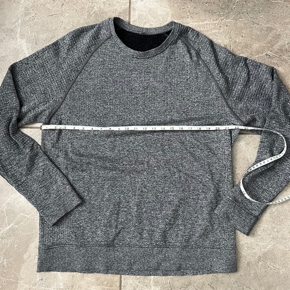 Lululemon Engineered Warmth Long Sleeve Crew - Picture 6 of 7